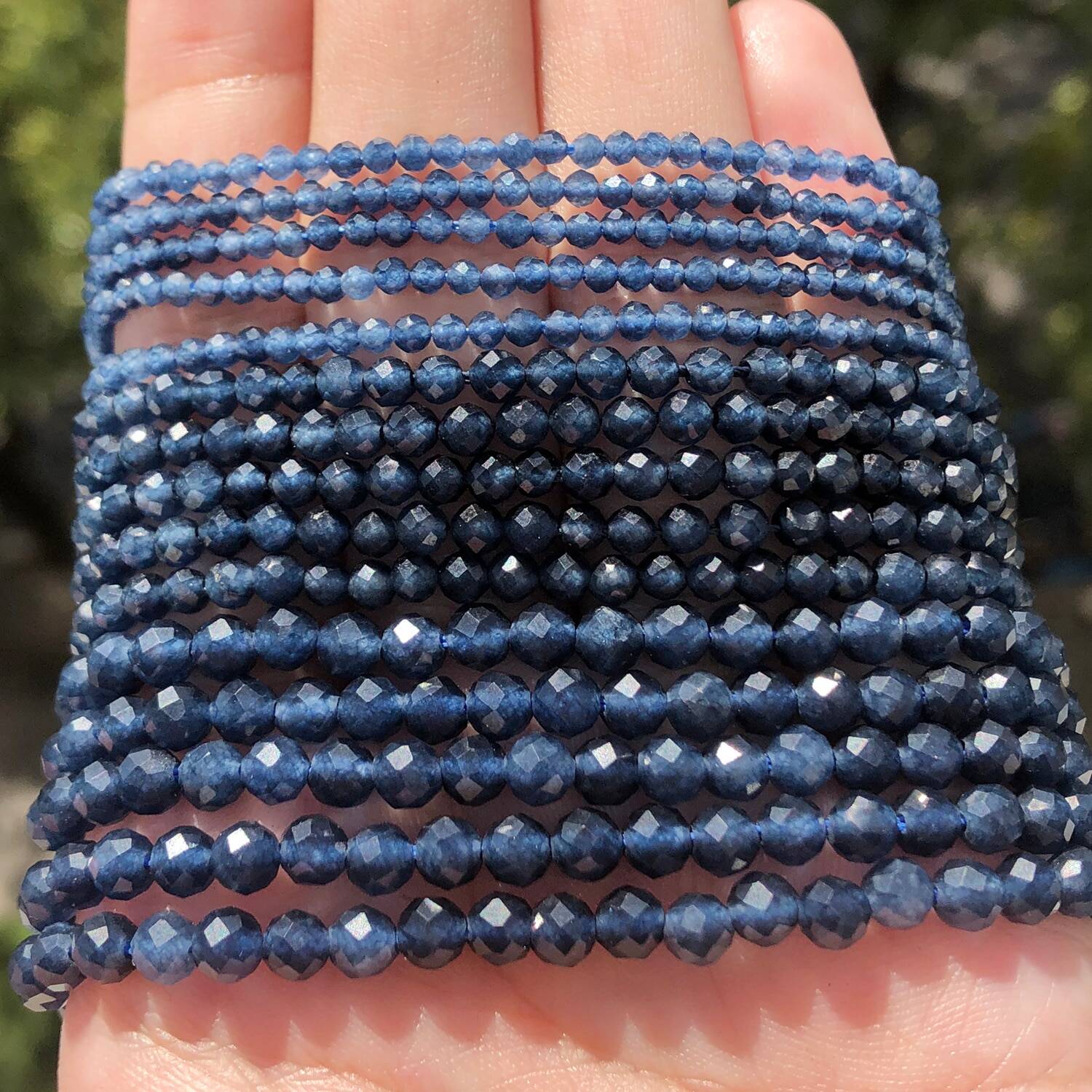 Бусины с натуральным синим сапфиром, Круглые граненые, небольшие бусины-разделители для самостоятельного изготовления браслетов, сережек, ювелирных изделий, 15 дюймов, 2/3/4 мм
