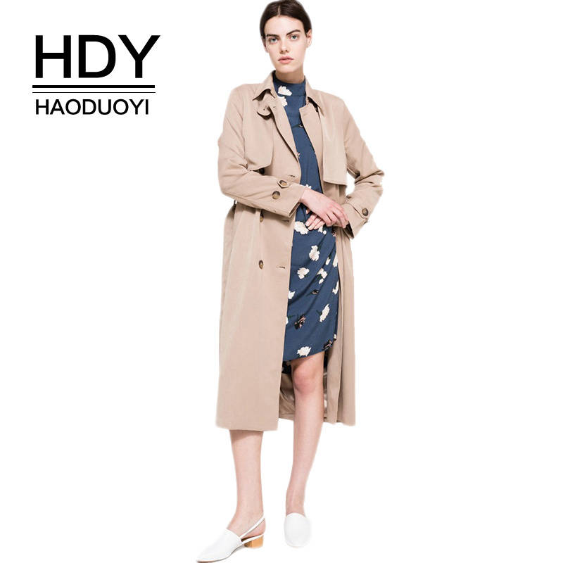 HDY Haoduoyi осень тренч двубортный плащ на осень классический цвет хакки бежевый  весна для женщин деловой стиль водонепроницаемый офисный с поясом отложной воротник повседневный длинный для женщин новая коллекция